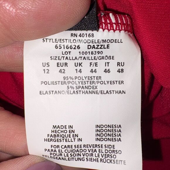 Miraclesuit Grenadine Red Razzle Dazzle Underwire Tankini Swim Top Size 12 New - Picture 2 of 5